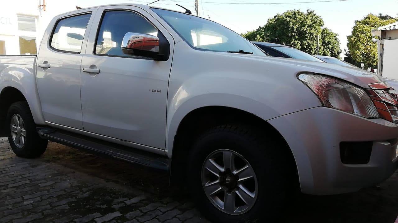 Isuzu KB · — imagem 6