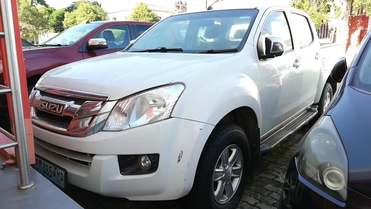 Isuzu KB · — imagem 3