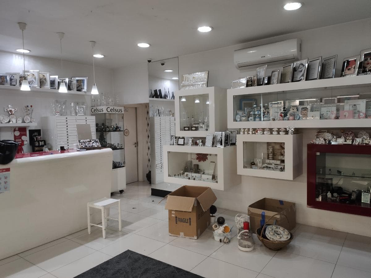 Suportes + ambientador + Castiçal + Espelhos + Fonte de água + Ambientadores c/ suporte  + Artigos em Prata + Artigos de Decoração + Placas + Ambientadores + Talheres — imagen 9