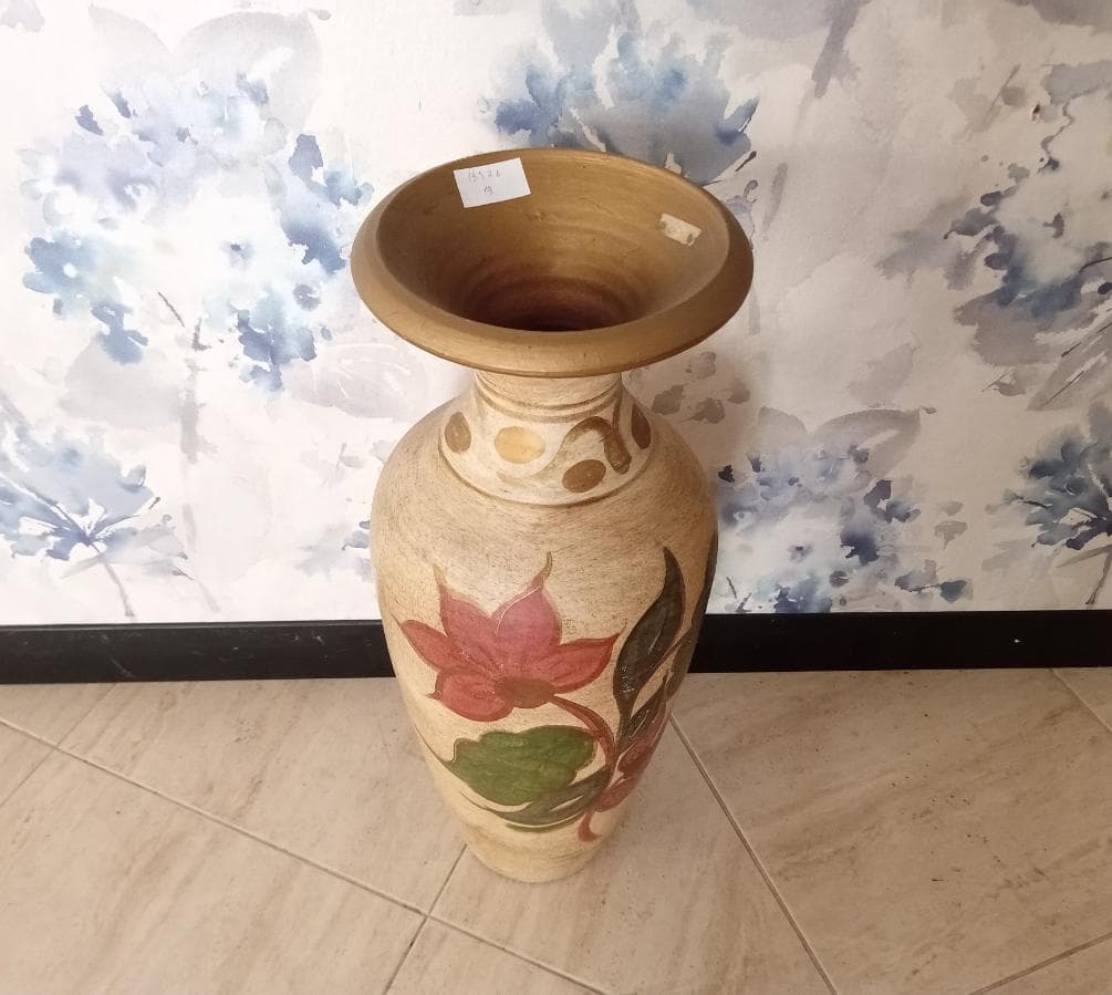 Mobiliário e Decoração ·