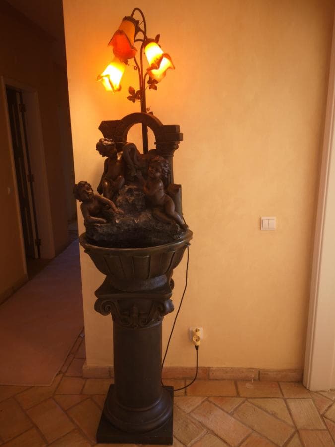 Mobiliario y decoración — imagen 1