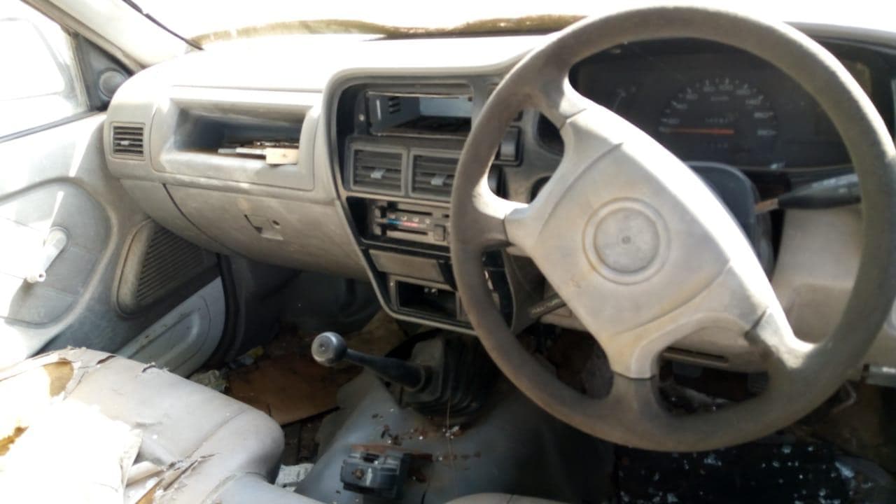 Isuzu KB250D · — image 4