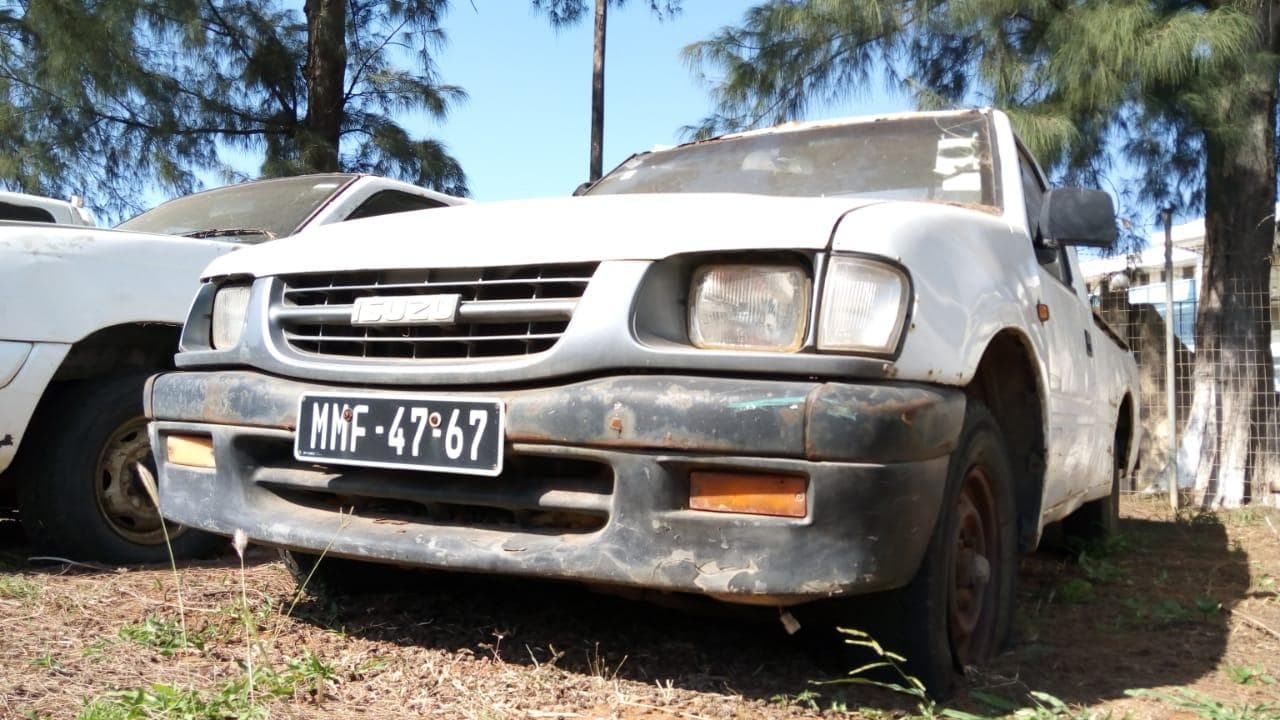 Isuzu KB250D · — image 6