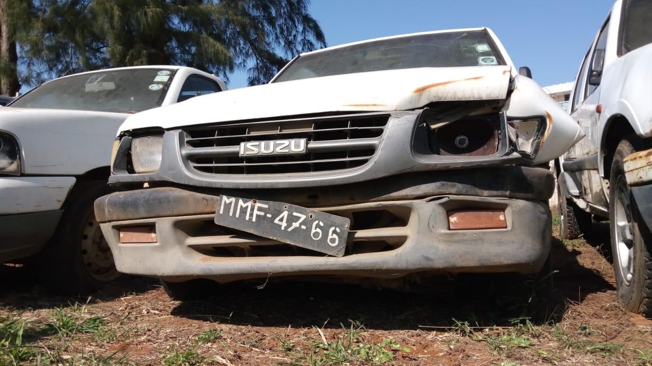 Isuzu KB · — image 5