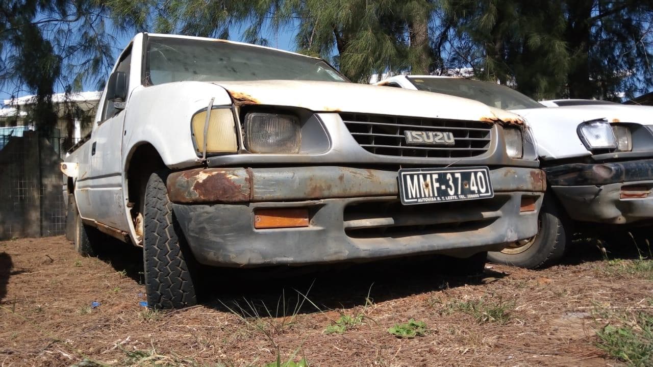 Isuzu KB · — image 2