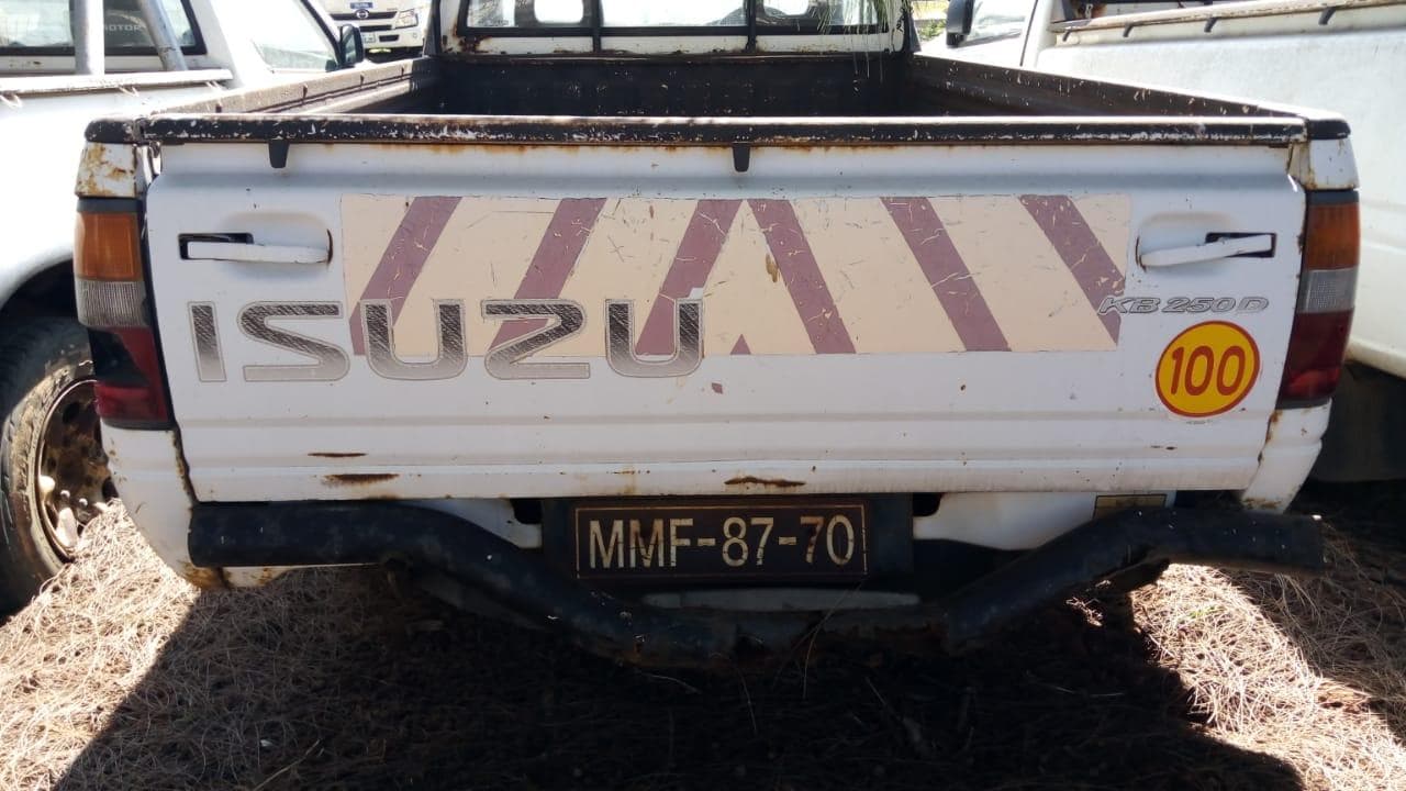 Isuzu KB · — imagem 4