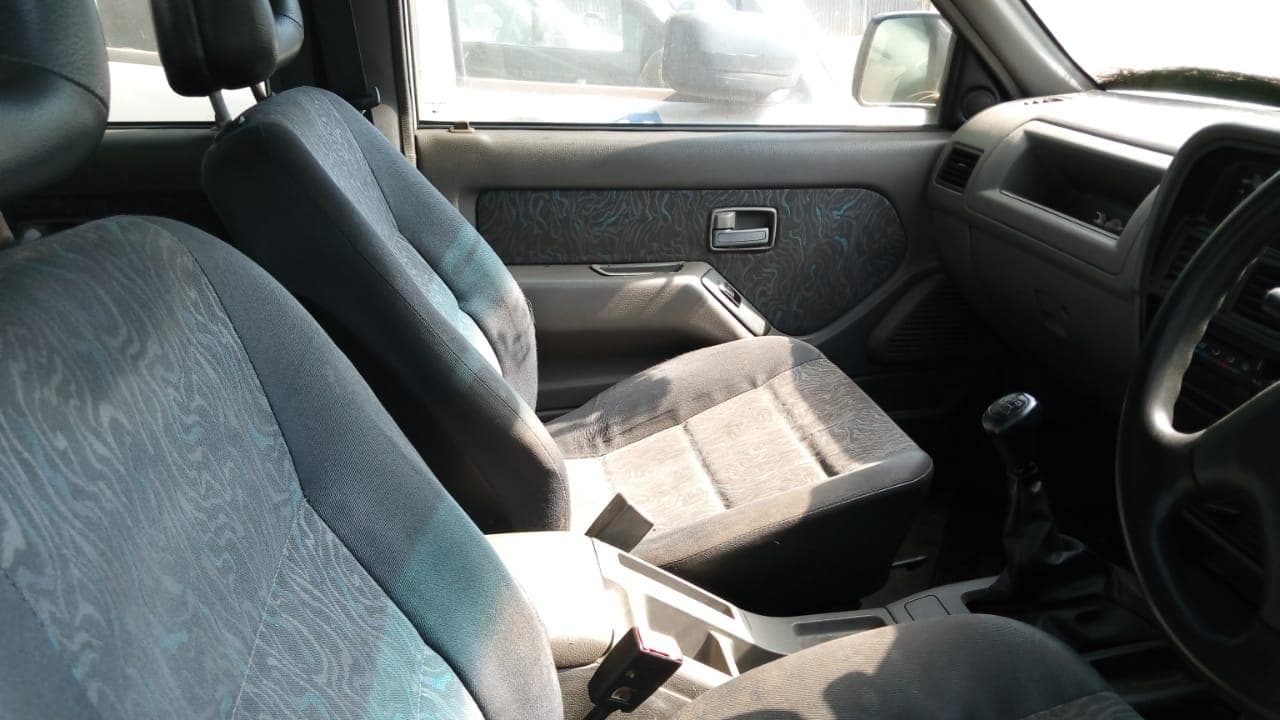Isuzu KB250D · — image 5