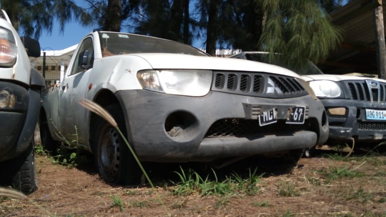 MITSUBISHI · — imagen 1