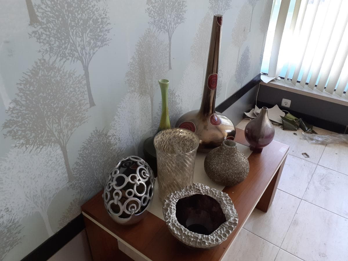 Mobiliario y Decoración · — imagen 4