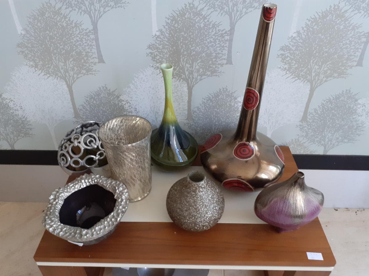 Mobiliario y Decoración · — imagen 3