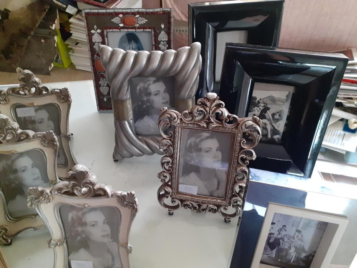 Mobiliario y Decoración · — imagen 3