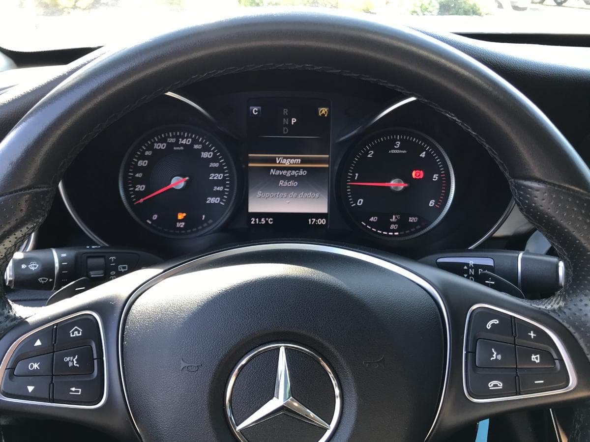 Mercedes-Benz C200D KIT AMG  · Ano 2017 — imagen 25