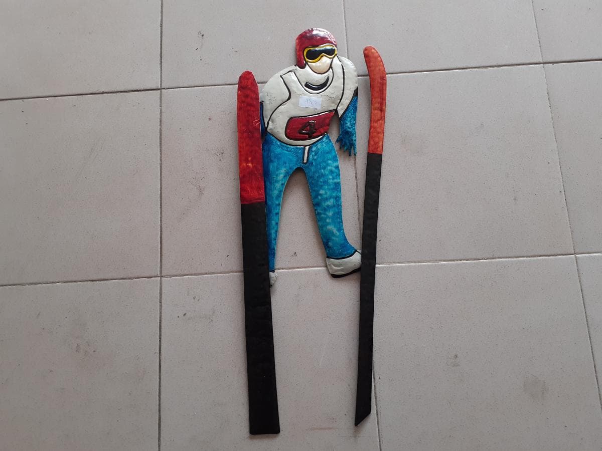 Figura em Metal