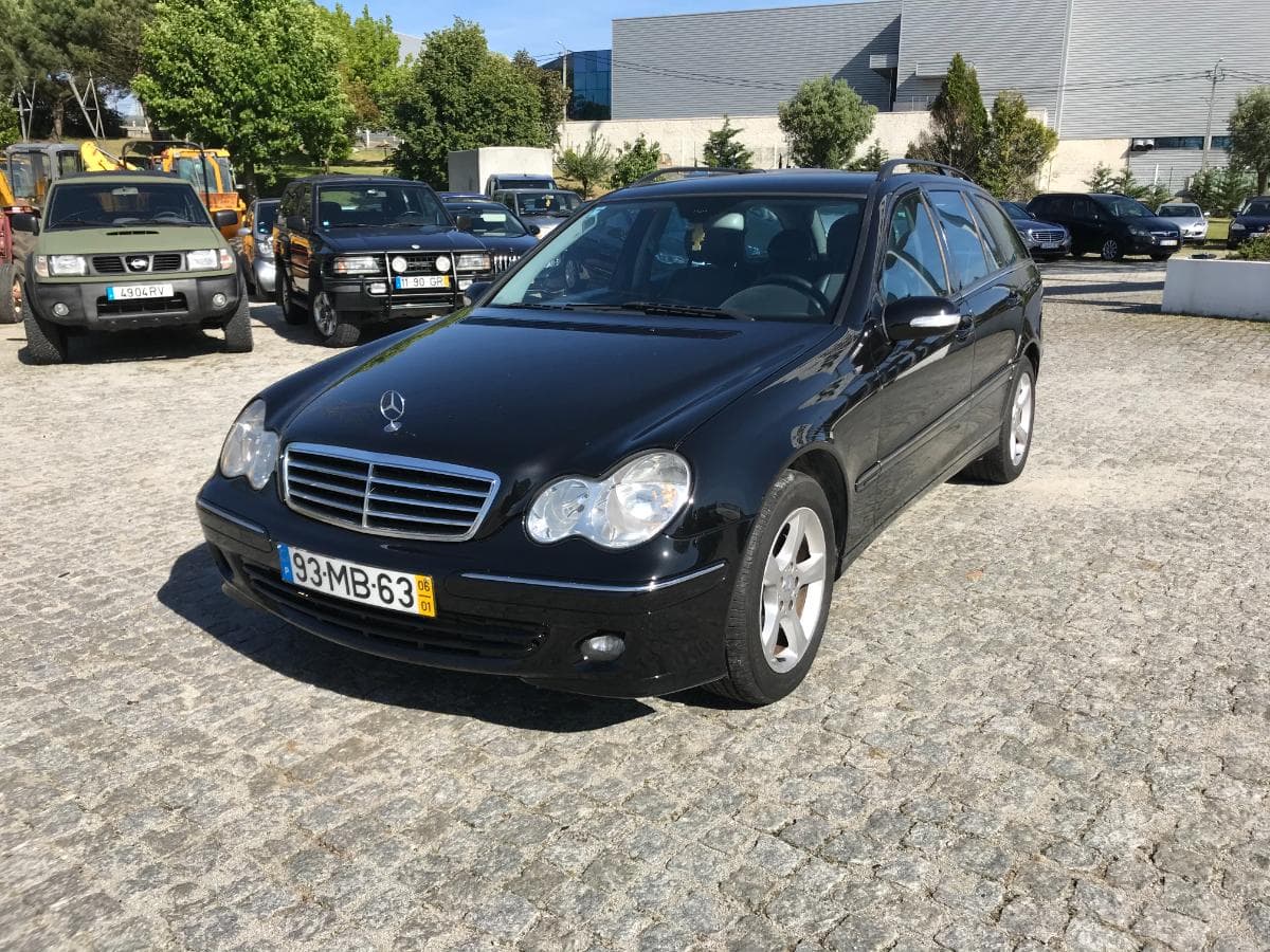 Mercedes-Benz C220 CDI · Ano 2006 — imagen 3