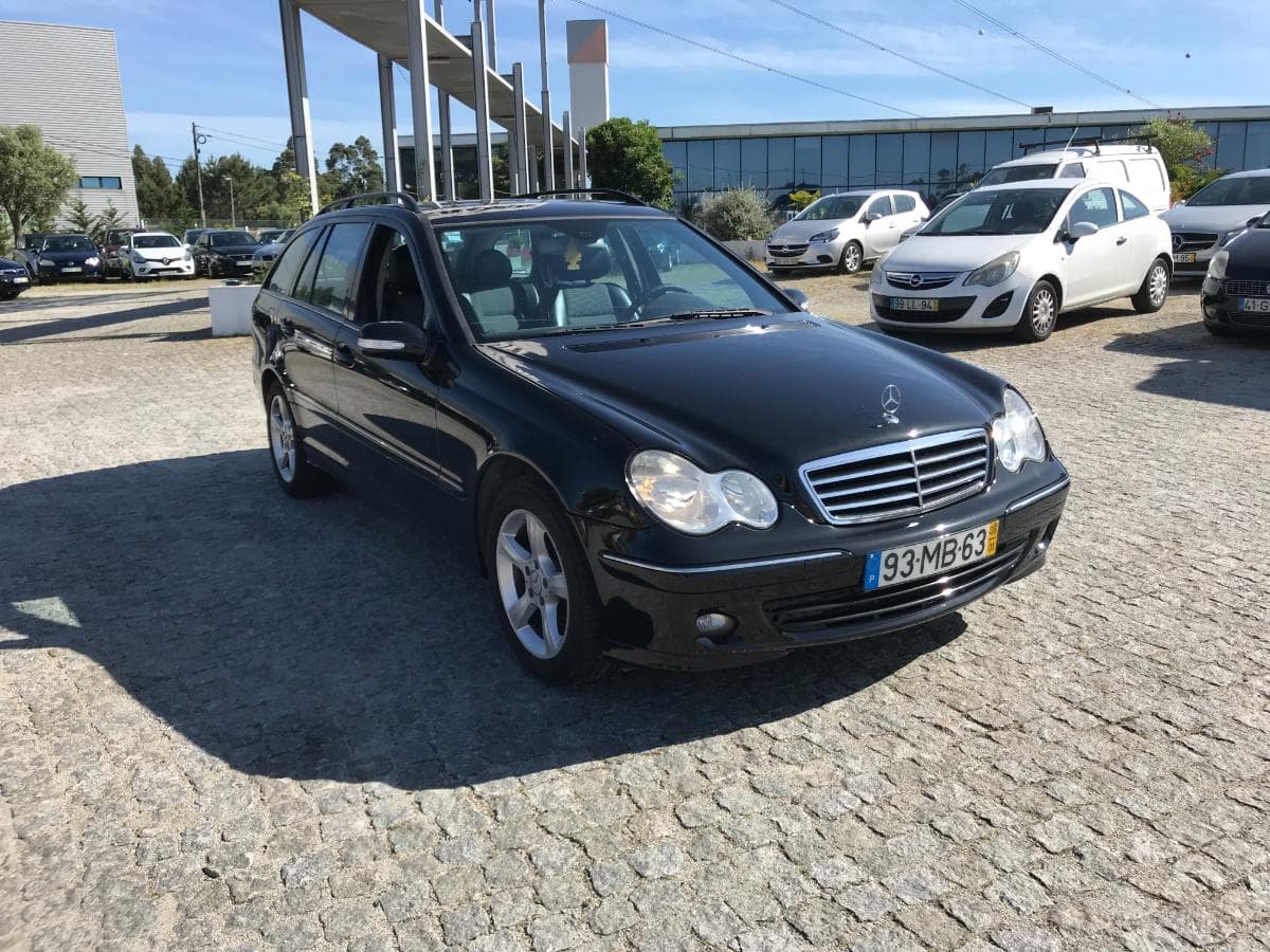 Mercedes-Benz C220 CDI · Ano 2006 — imagen 1