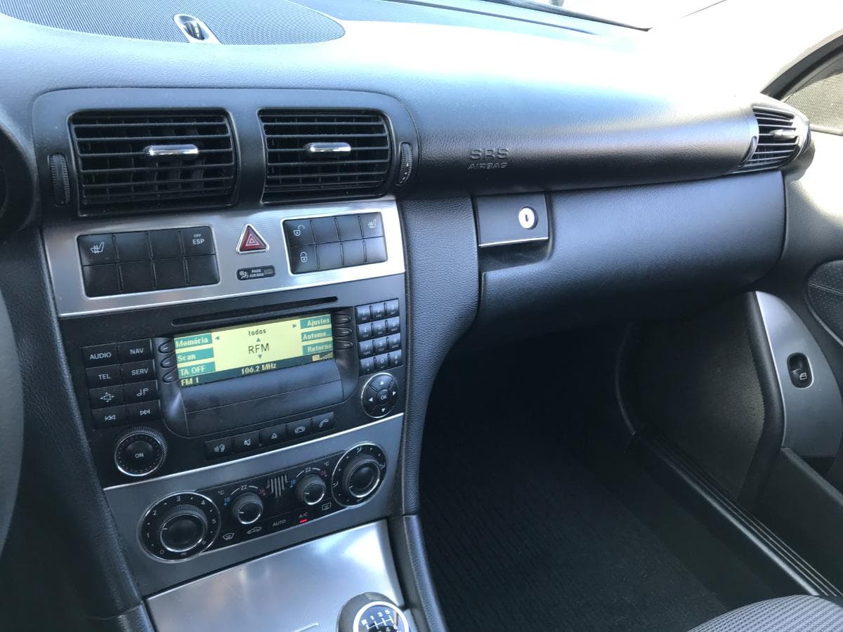 Mercedes-Benz C220 CDI · Ano 2006 — imagen 14