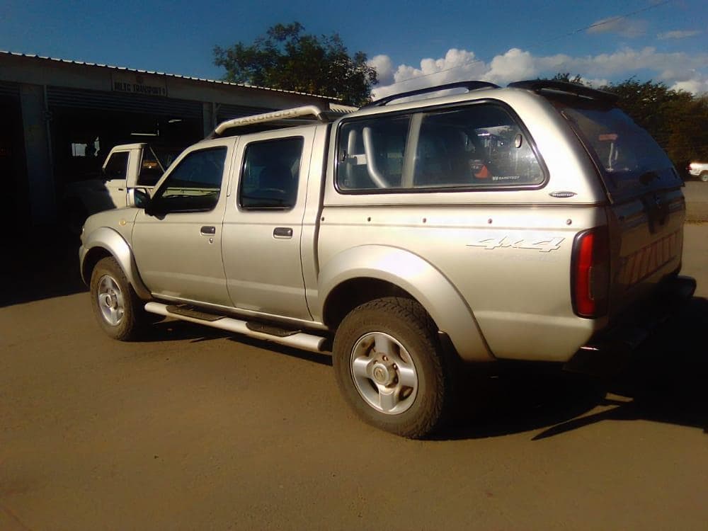 Nissan HardBody · — imagen 15
