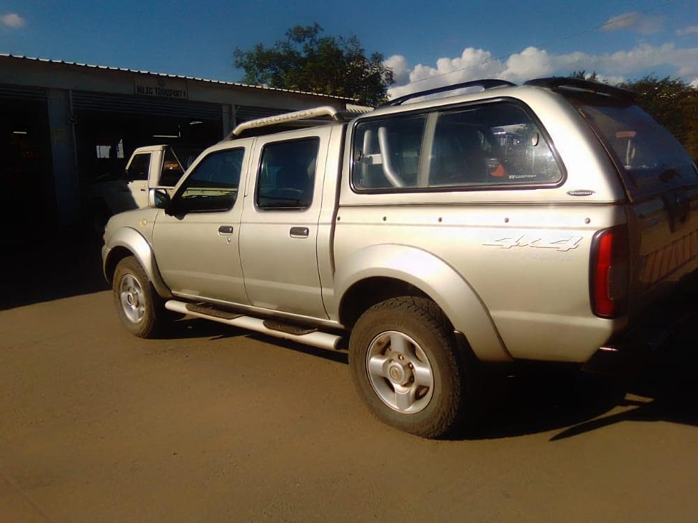 Nissan HardBody · — imagen 16
