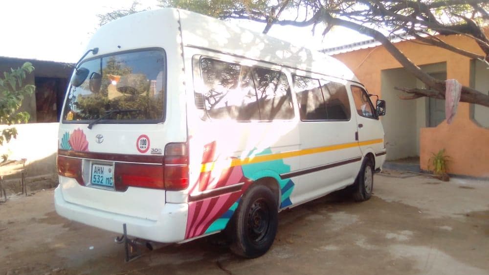 Toyota Hiace · — imagem 3