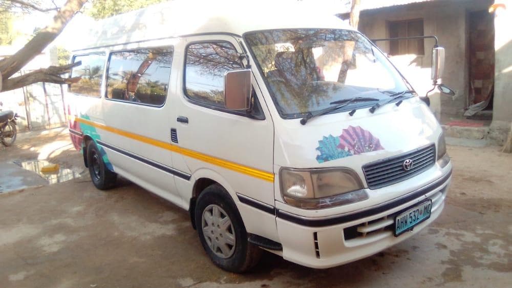 Toyota Hiace · — imagem 2