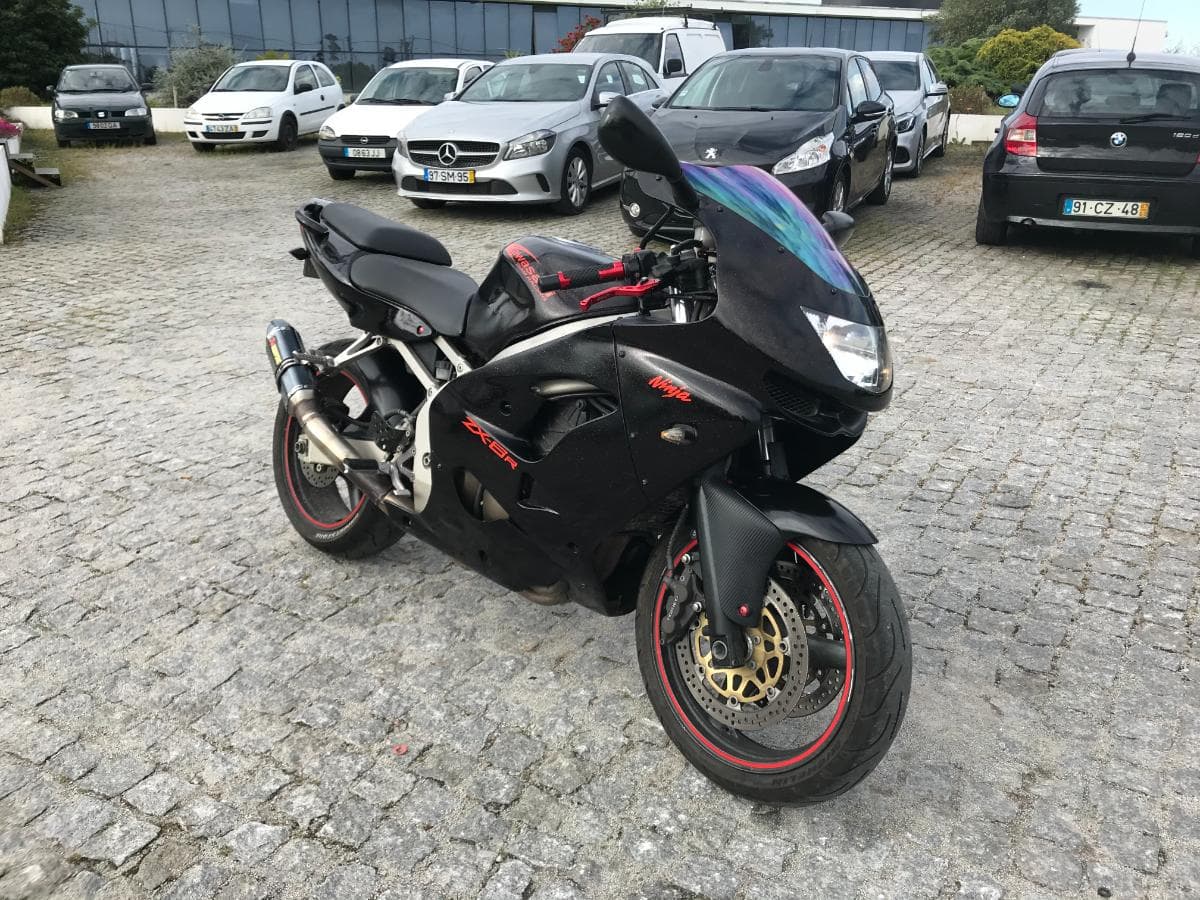 Motociclo Kawasaki Ninja ZR 6R · Ano 1998 — imagen 2