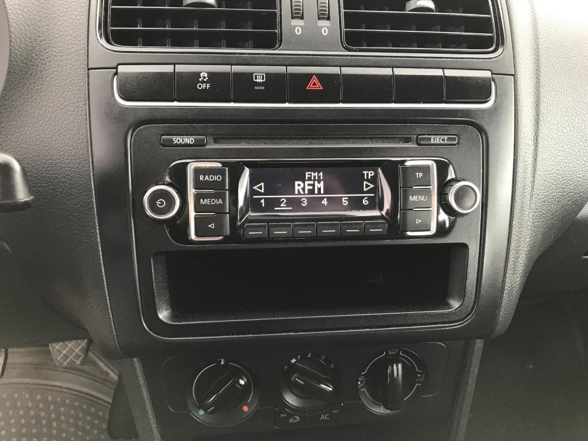 Volkswagen Polo 1.2 TDI · Ano 2012 — image 18