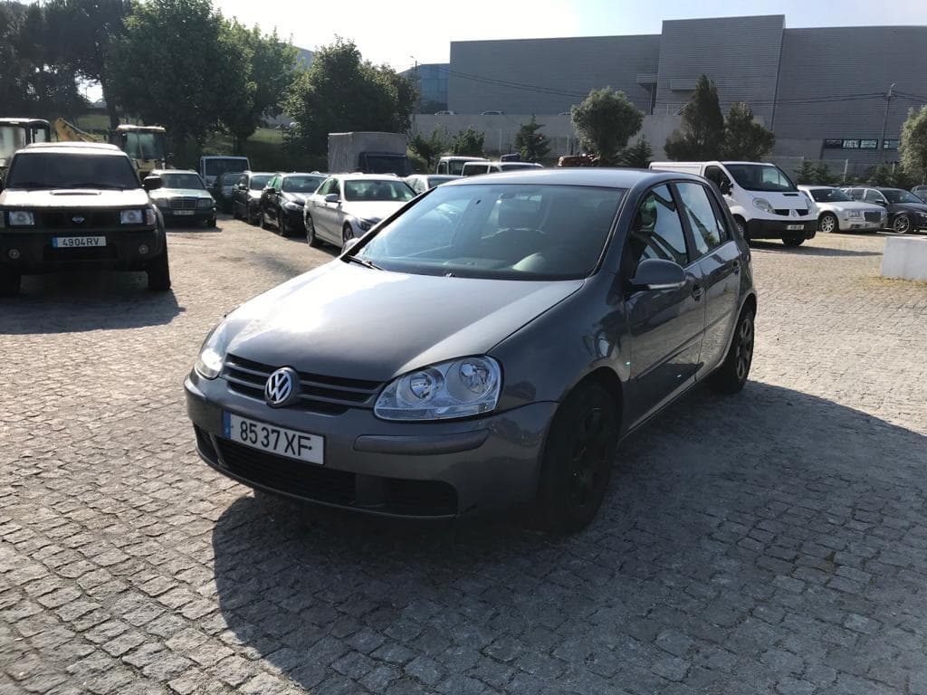 Volkswagen Golf 1.9 TDI · Ano 2004 — imagem 3