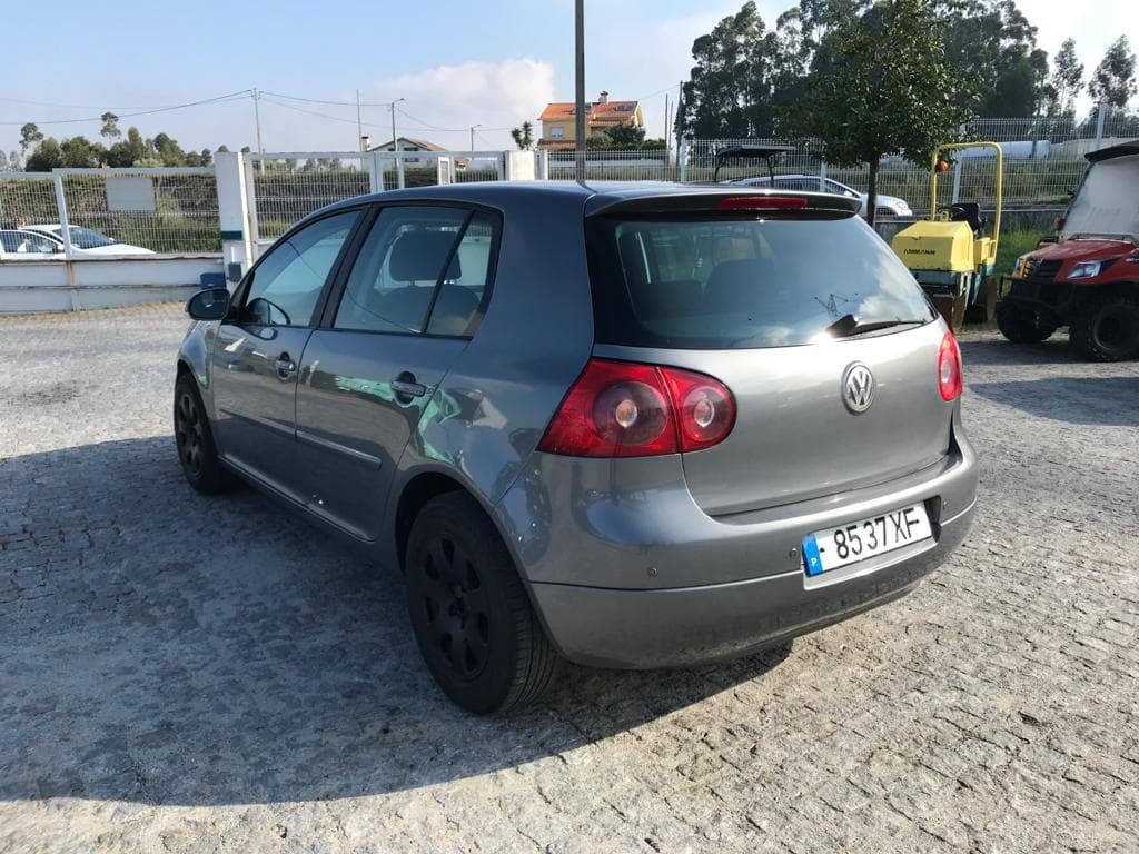 Volkswagen Golf 1.9 TDI · Ano 2004 — imagem 5