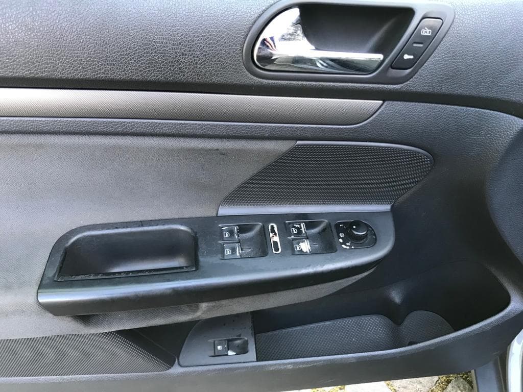 Volkswagen Golf 1.9 TDI · Ano 2004 — imagem 22