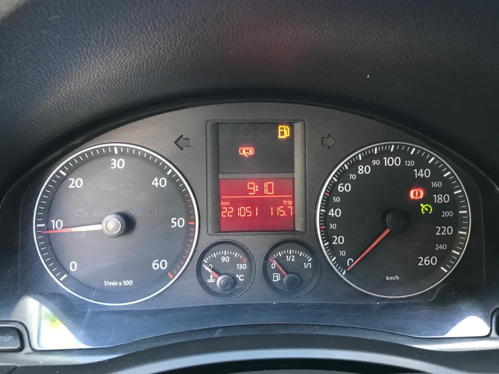 Volkswagen Golf 1.9 TDI · Ano 2004 — imagem 25