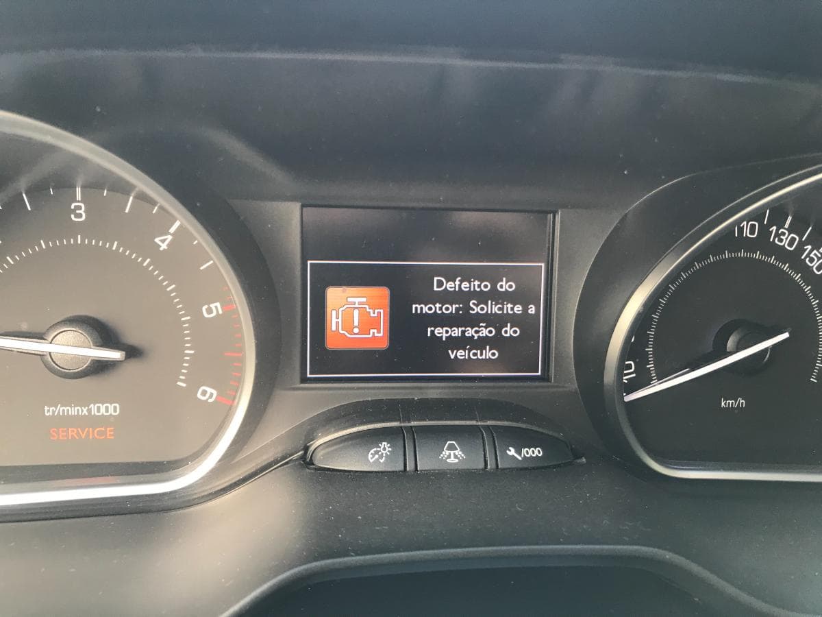 Peugeot 208 1.6 HDI· Ano 2012 — imagem 21