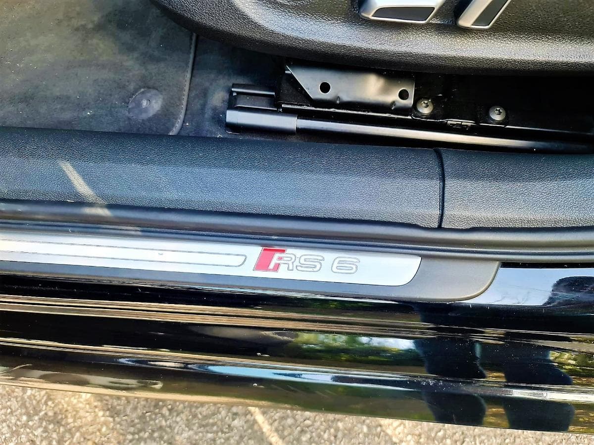 Audi RS6 — imagem 16