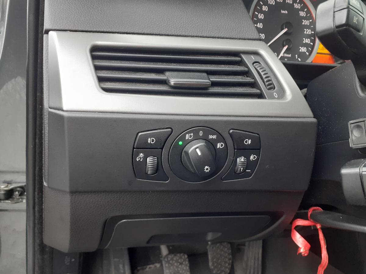 BMW 520D · Ano 2006 — imagem 18