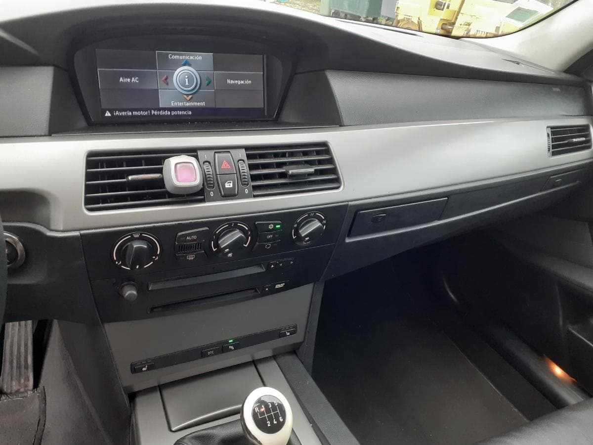 BMW 520D · Ano 2006 — imagem 24