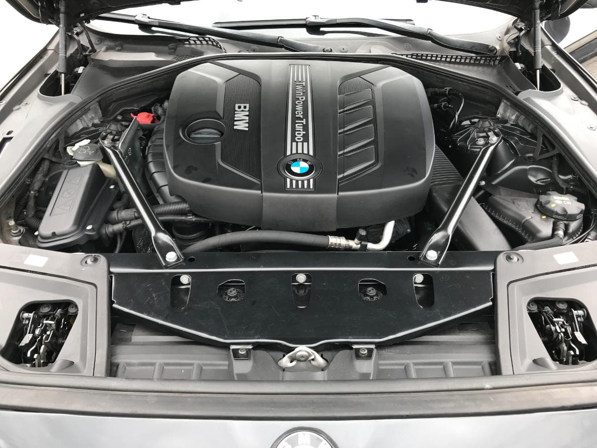 BMW 520D · Ano 2014 — image 11