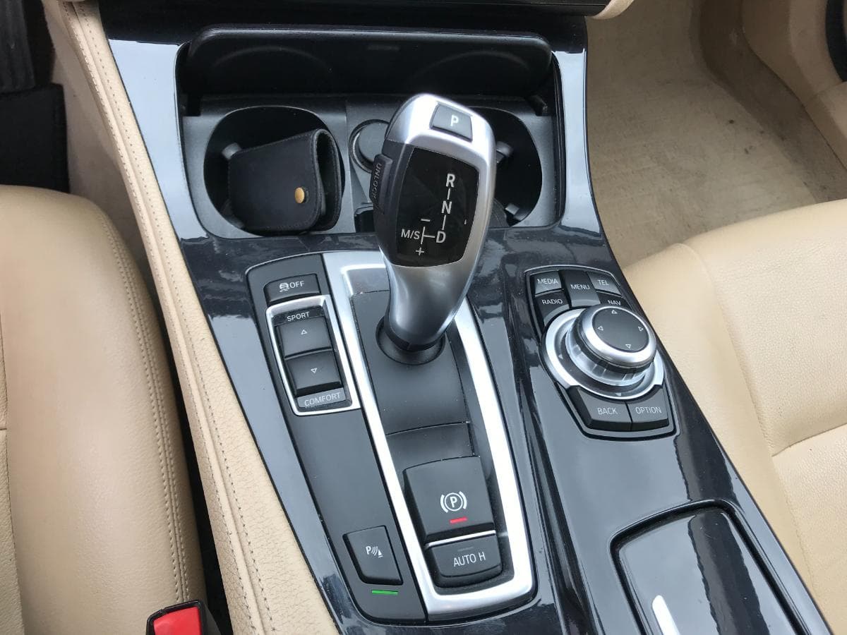 BMW 520D · Ano 2014 — image 19