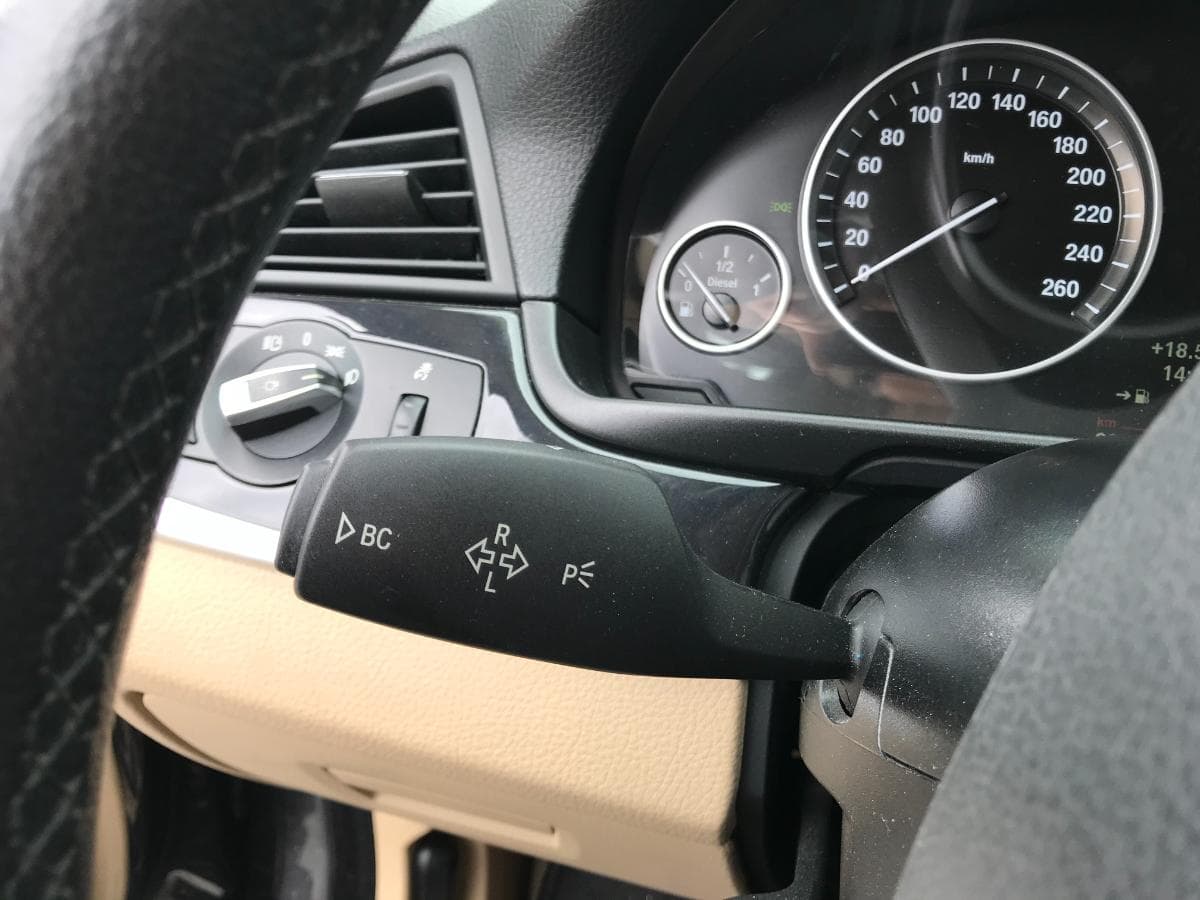 BMW 520D · Ano 2014 — image 20