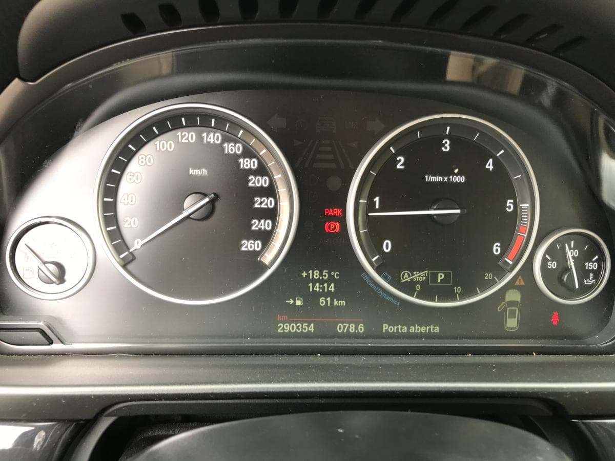 BMW 520D · Ano 2014 — image 21