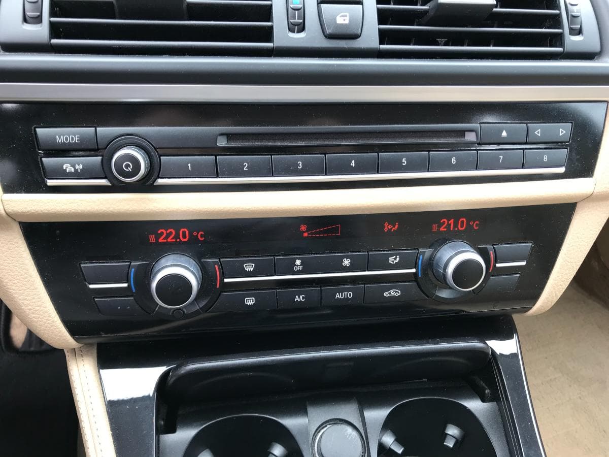 BMW 520D · Ano 2014 — image 22