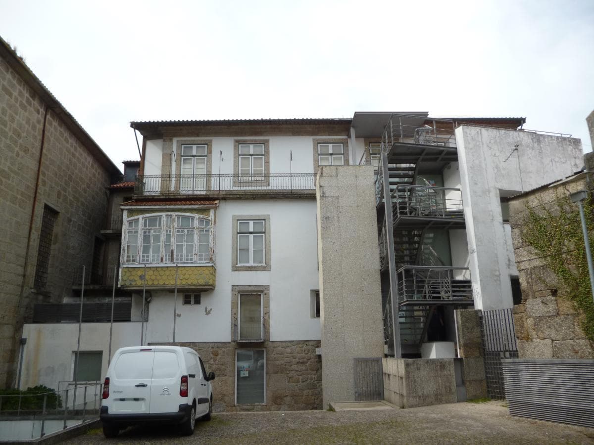 Edifício + Equipamentos + Serigrafias · Guimarães — imagem 63