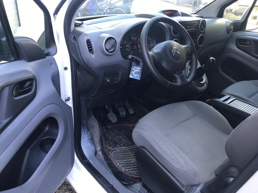 Citroën Berlingo · Ano 2010 — imagen 13