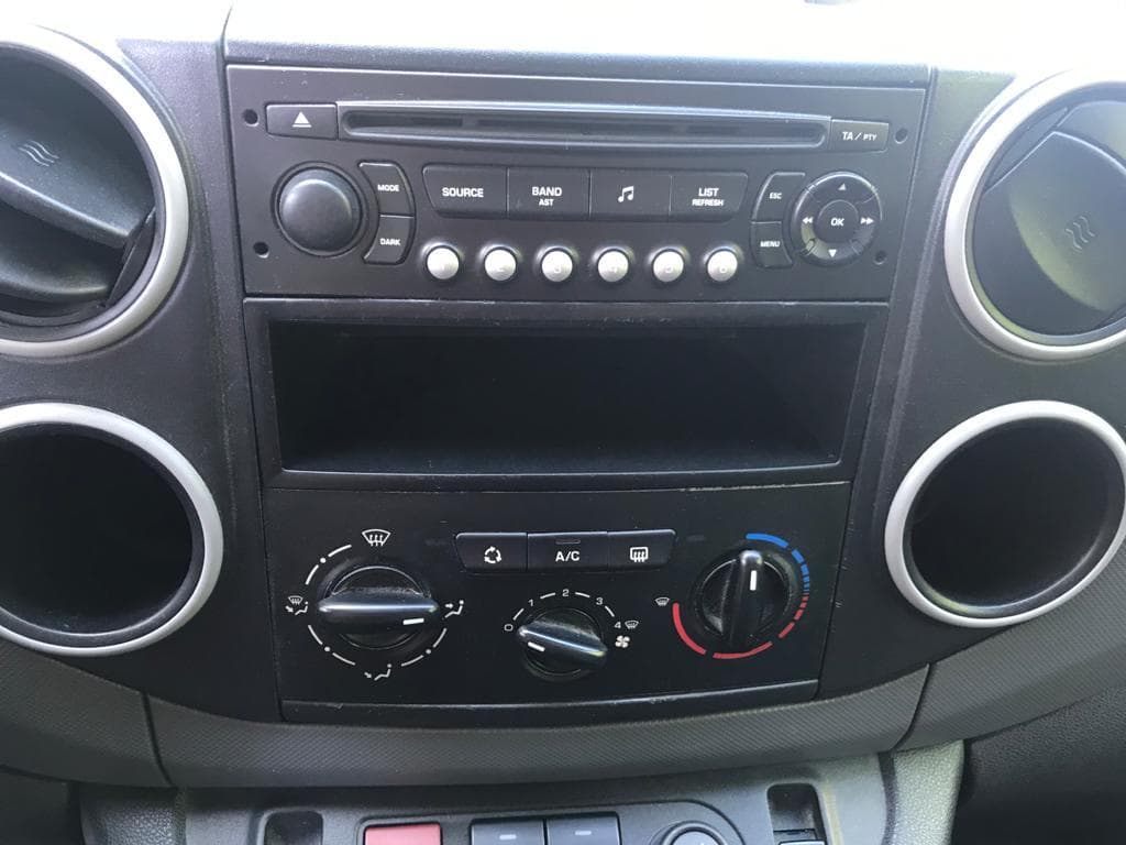 Citroën Berlingo · Ano 2010 — imagen 20