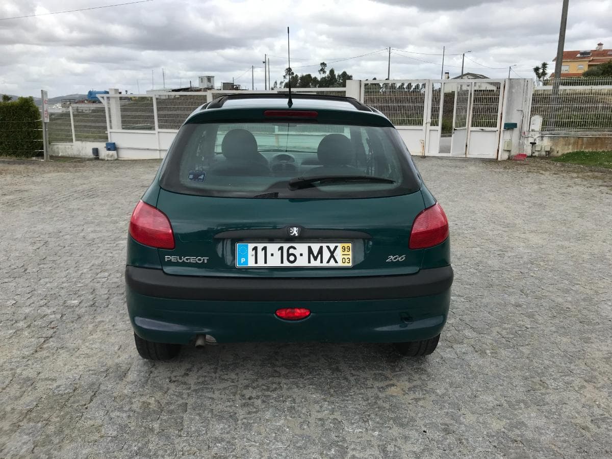 Peugeot 206 · Ano 1999 — image 5