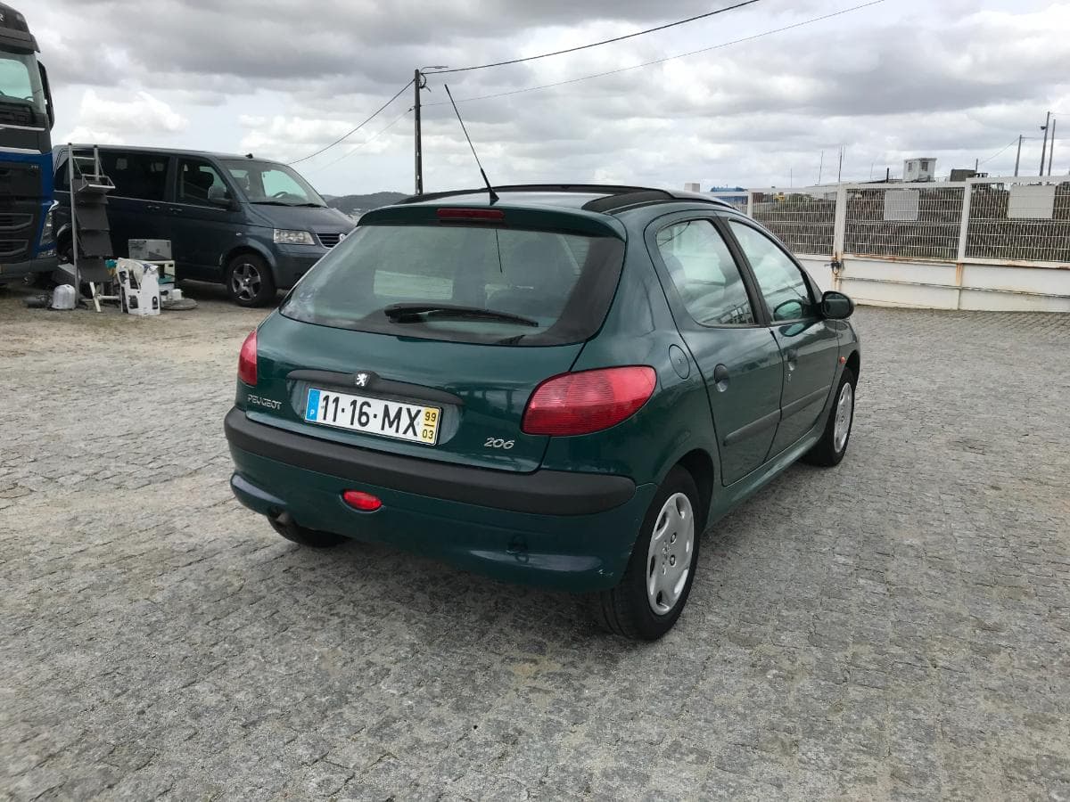 Peugeot 206 · Ano 1999 — image 6