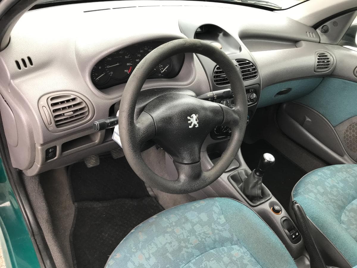 Peugeot 206 · Ano 1999 — image 20