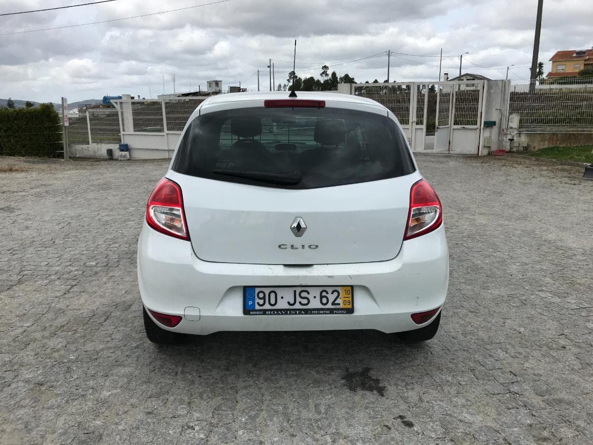 Renault Clio · Ano 2010 — imagem 5