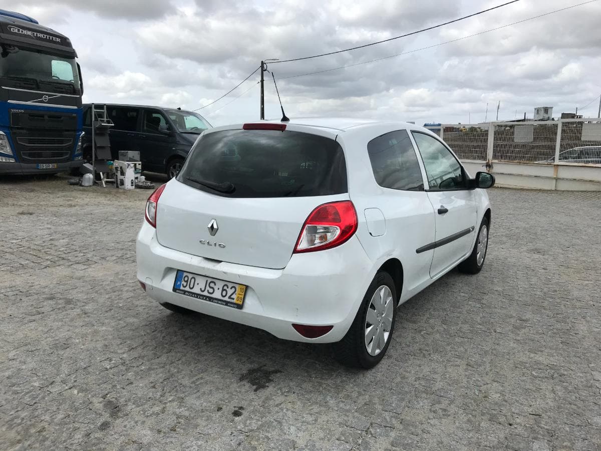 Renault Clio · Ano 2010 — imagem 6
