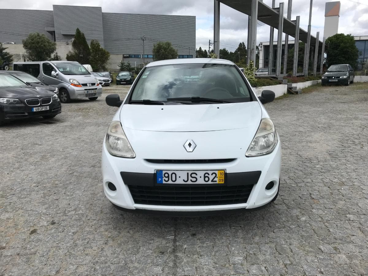 Renault Clio · Ano 2010 — imagem 2