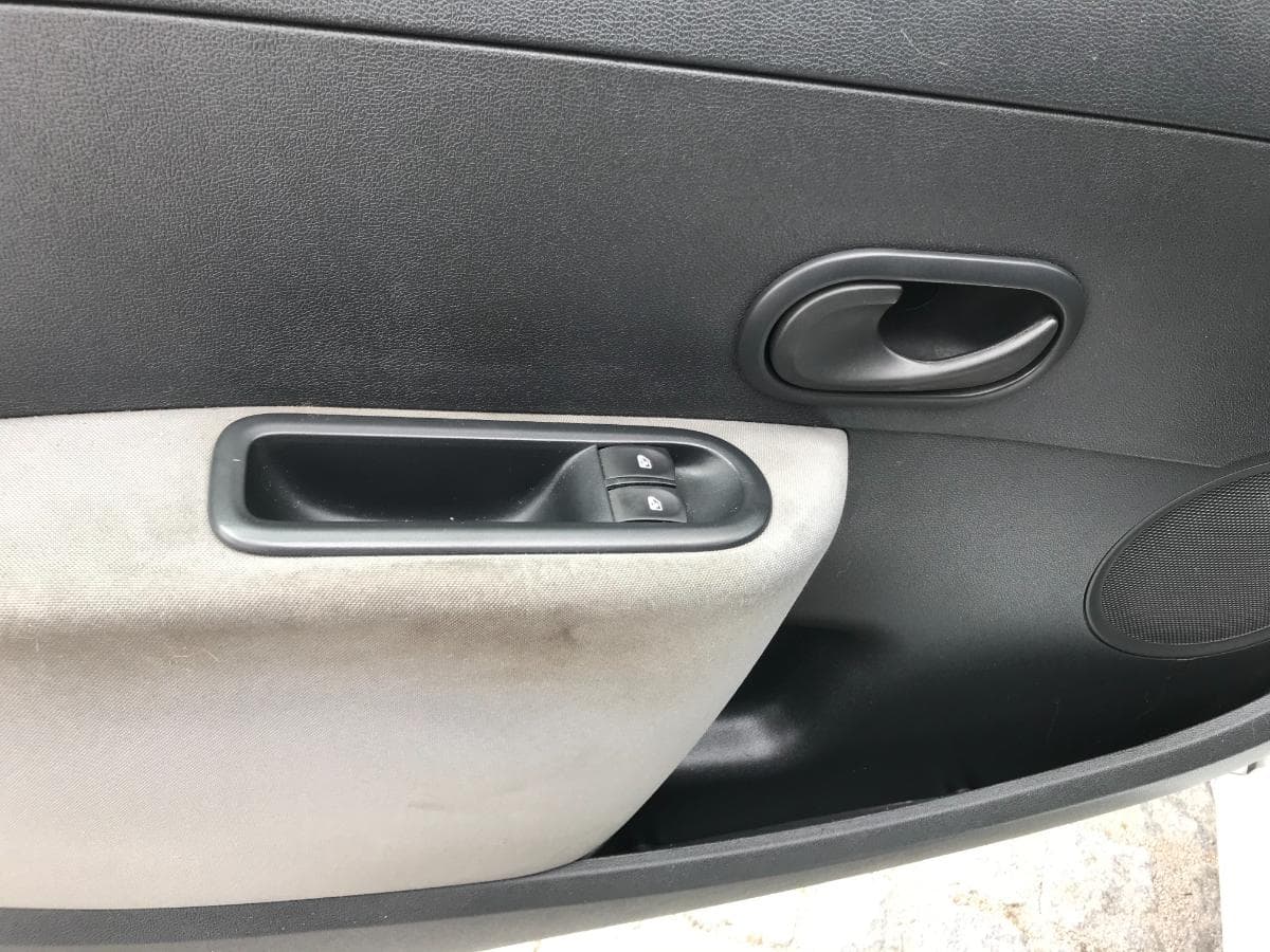 Renault Clio · Ano 2010 — imagem 16