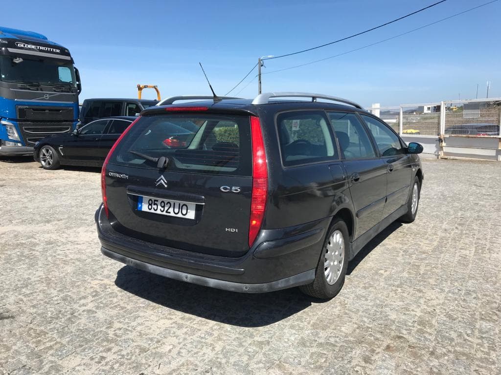 Citroën C5 2.0 HDI · Ano 2003 — image 4